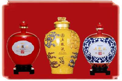 贺州烟酒回收五粮液各种摆件.jpg